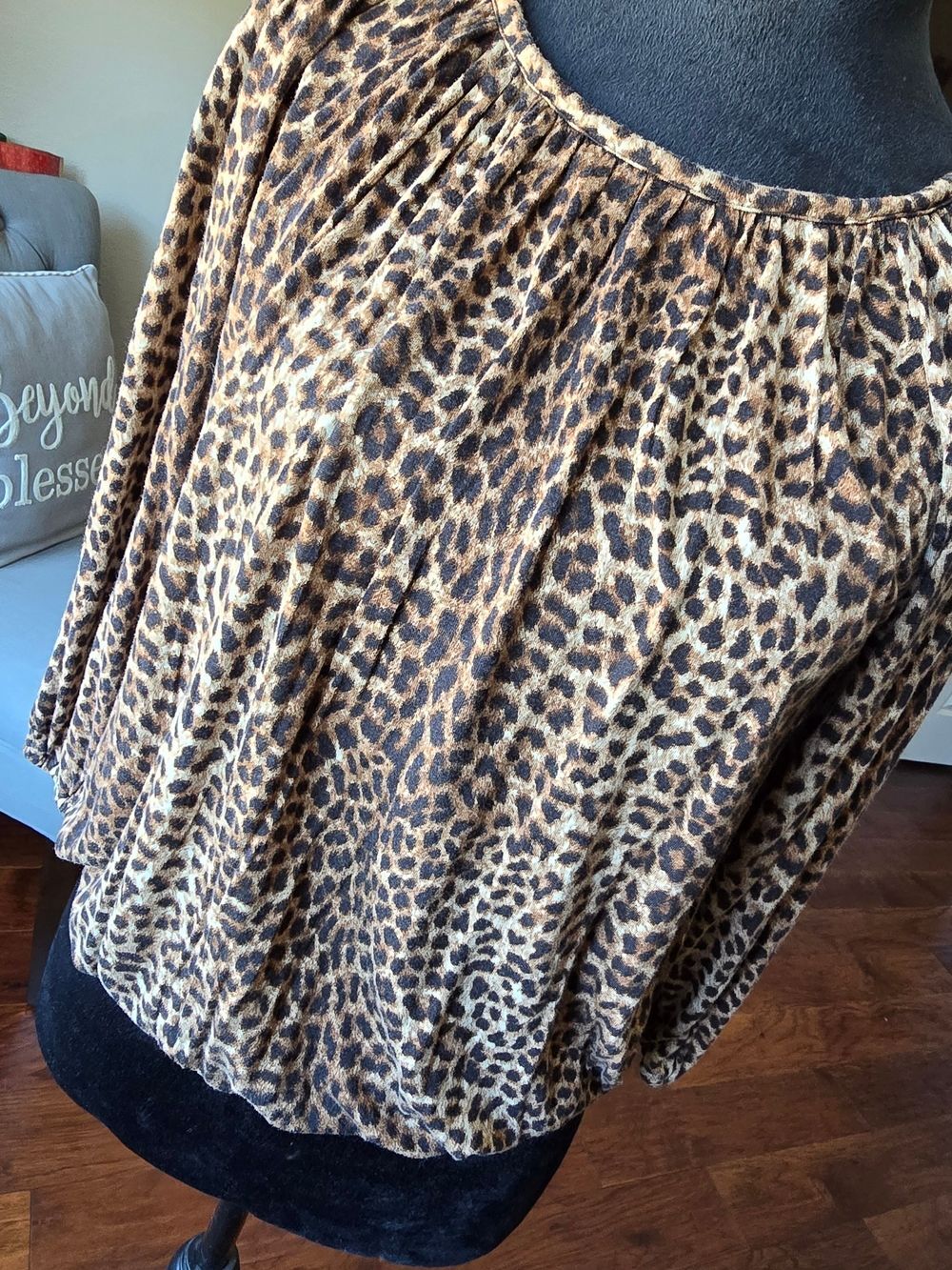 Michael kors cheetah leopard print top size small